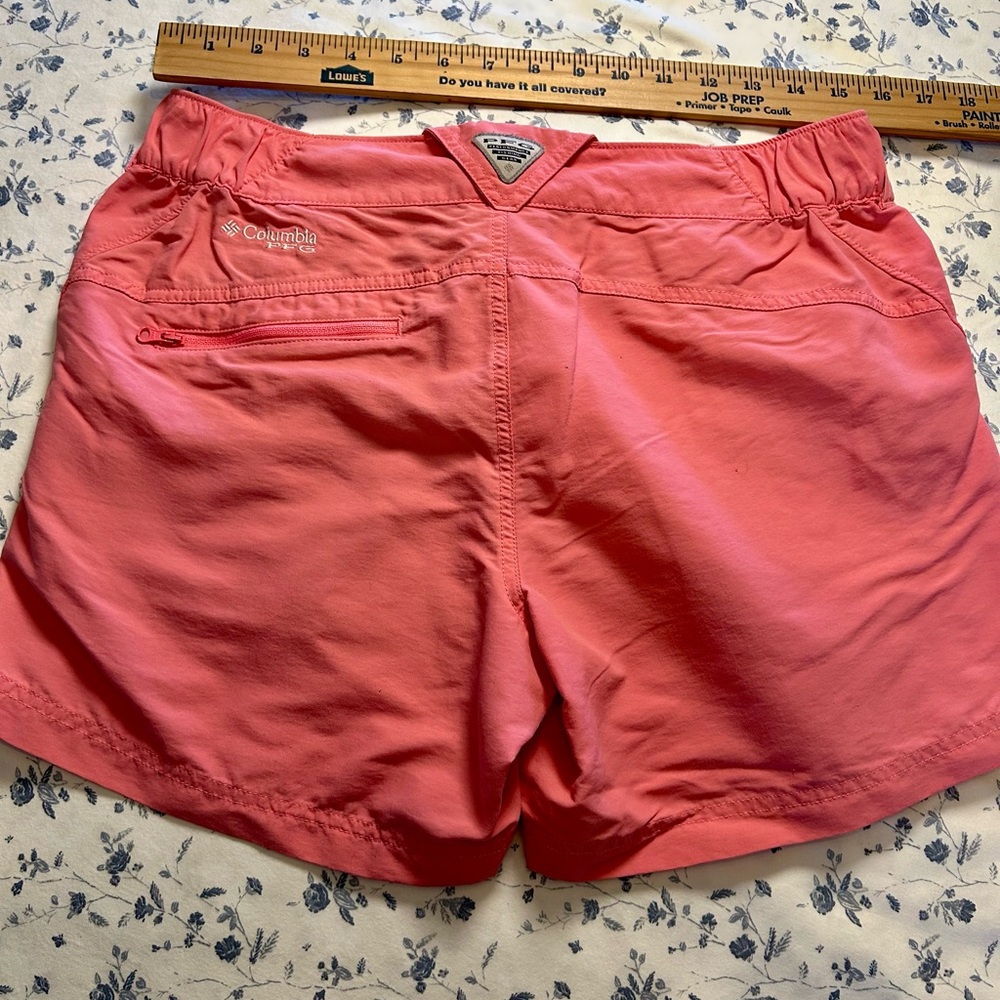 Columbia Women's Bright Coral Cargo Shorts